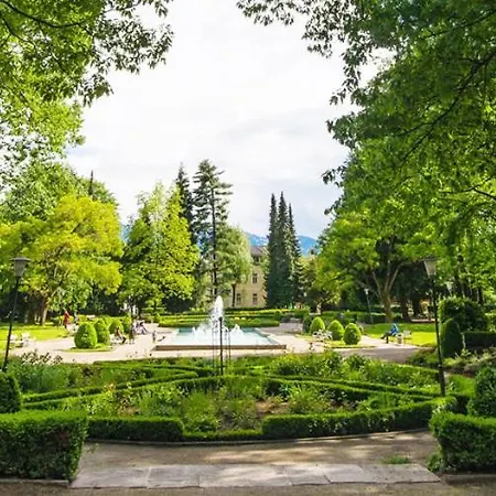 Two Komfortable Am Stadtpark Ruhig Und Zentral Im Villenviertel Appartement *