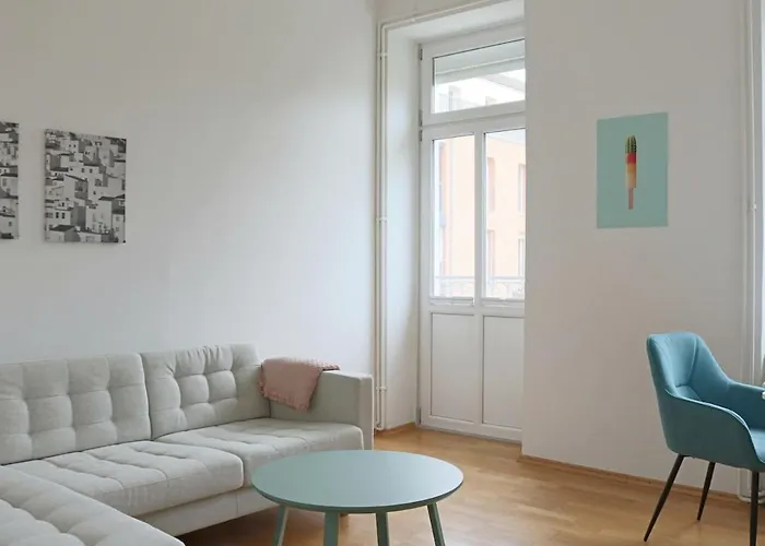 Two Am Stadtpark Apartment *